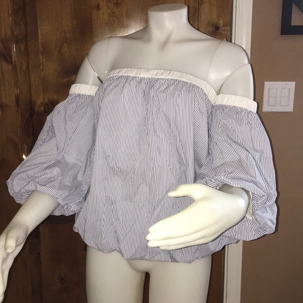 Do+be off shoulders  top sz large fit m Nwt